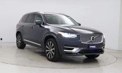 2022 Volvo XC90 Inscription