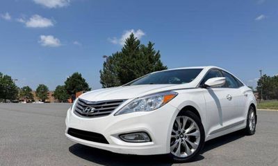 2012 Hyundai Azera Base