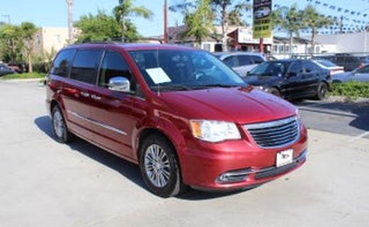 2015 Chrysler Town AND Country