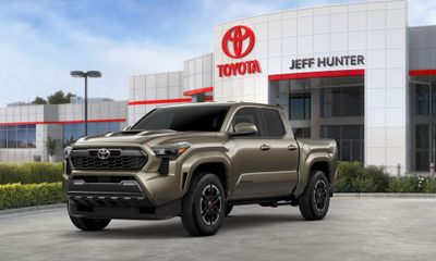 2025 Toyota Tacoma SR5