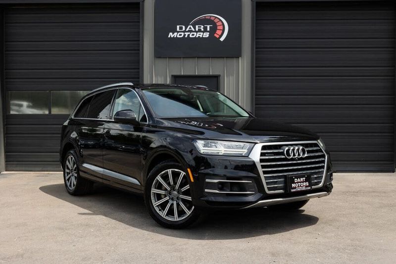 2018 Audi Q7 — a typically priced live listing