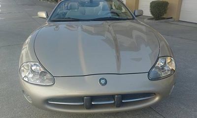 2001 Jaguar XK8