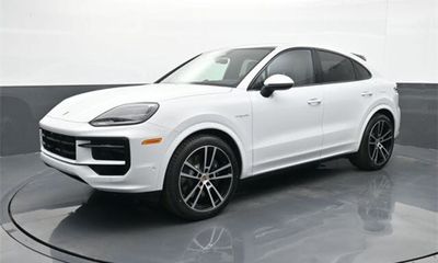 2026 Porsche Cayenne E Hybrid Coupe