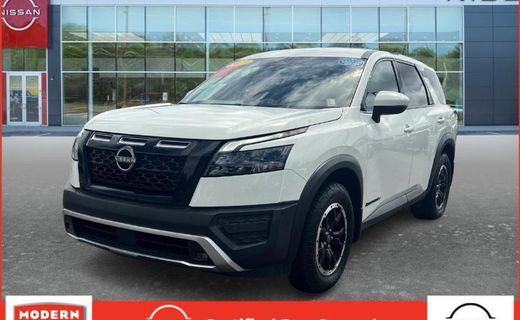 2023 Nissan Pathfinder SV