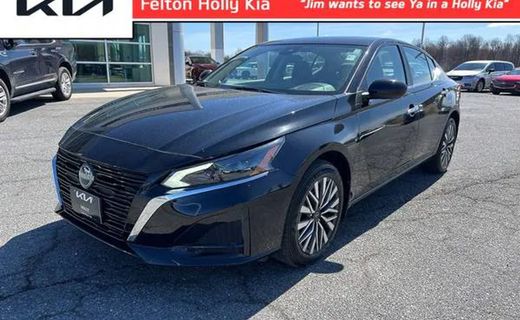 2024 Nissan Altima SV
