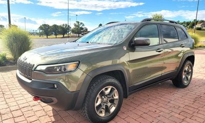 2019 Jeep Cherokee Trailhawk