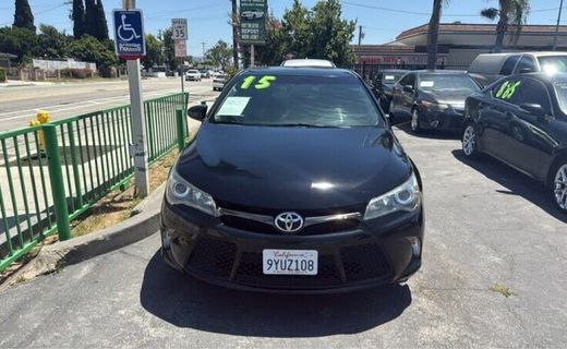 2015 Toyota Camry SE