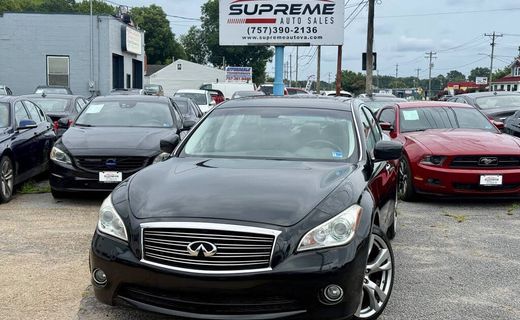 2013 Infiniti M37