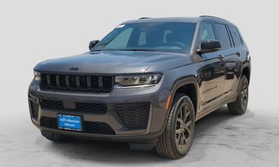2026 Jeep Grand Cherokee L Base Laredo
