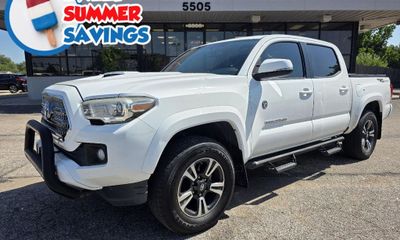 2017 Toyota Tacoma SR5 TRD OFF