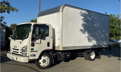 2022 Isuzu NPR-HD LOW CAB Forward
