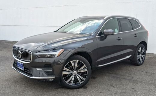 2023 Volvo XC60 Plus Bright