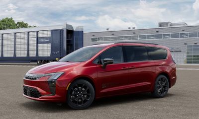 2027 Chrysler Pacifica Select