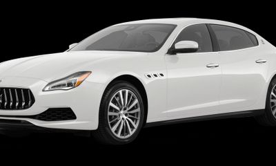 2019 Maserati Quattroporte Essence