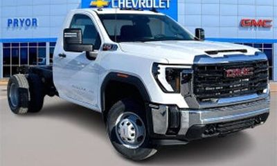 2026 GMC Sierra HD SLE