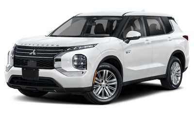 2026 Mitsubishi Outlander Plug-IN Hybrid Plug IN