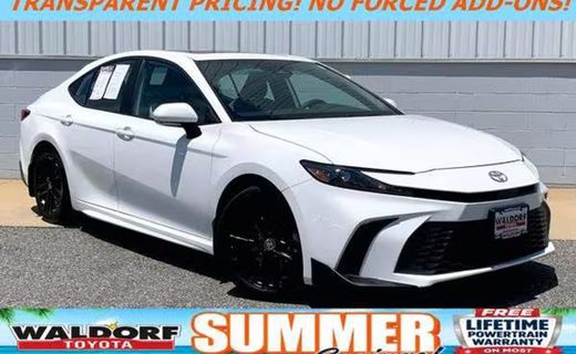 2025 Toyota Camry SE