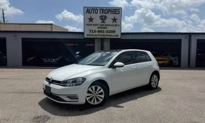 2018 Volkswagen Golf S SE