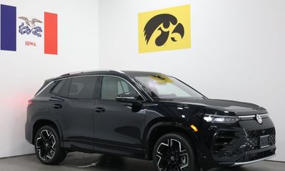 2026 Volkswagen Tiguan 4MOTION SEL