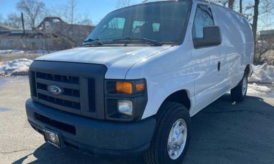 2014 Ford E-Series E 350 Super