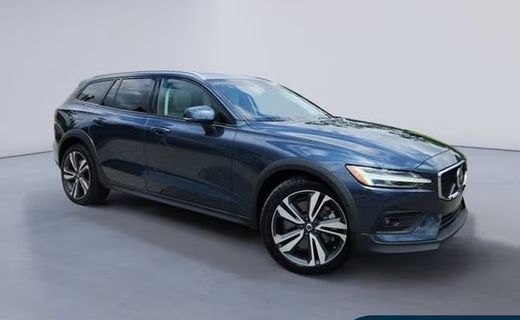 2024 Volvo V60CC Plus