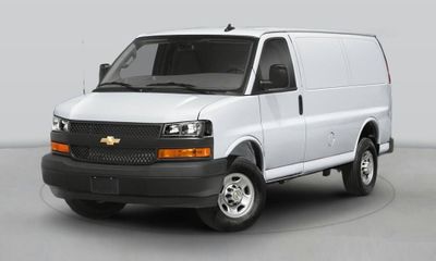 2025 Chevrolet Express 2500