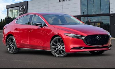 2025 Mazda MAZDA3 Premium Plus Package