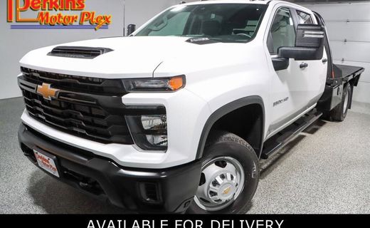 2025 Chevrolet Silverado HD Work Truck