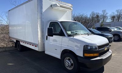 2024 Chevrolet Express 3500 Cutaway 177