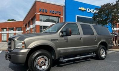 2005 Ford Excursion Limited
