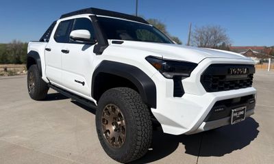 2026 Toyota Tacoma TRD OFF Road
