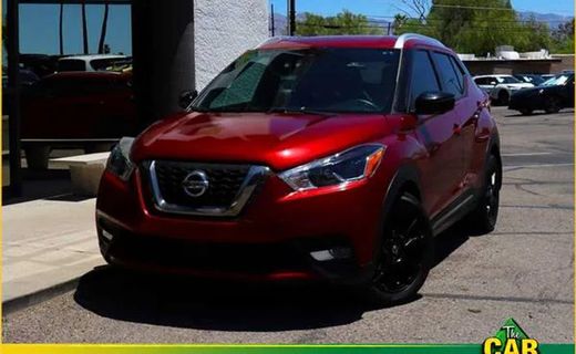 2020 Nissan Kicks SR