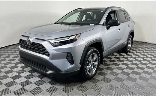 2025 Toyota RAV4 LE