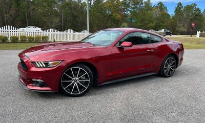 2015 Ford Mustang I4 Coupe