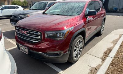 2017 GMC Acadia ALL Terrain 2