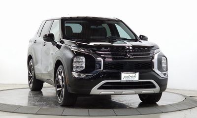 2024 Mitsubishi Outlander SE Ralliart Edition