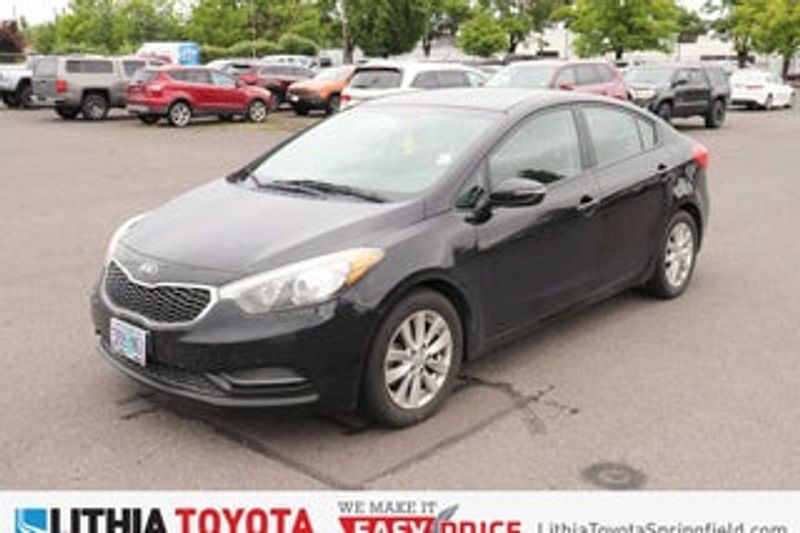 2016 Kia Forte — a typically priced live listing