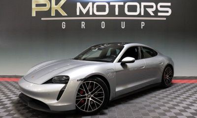 2020 Porsche Taycan 4S With Performance