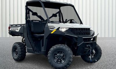 2026 Polaris Ranger 1000 Premium Mirage Beige Eps