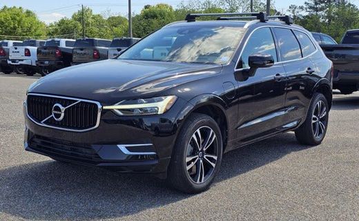2020 Volvo XC60 Momentum