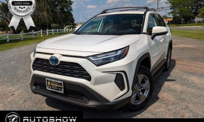2023 Toyota RAV4 XLE