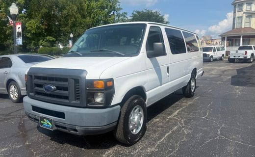 2013 Ford E-350 XL Passenger VAN