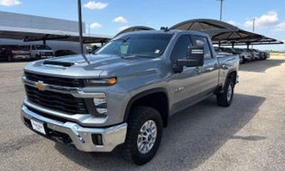 2026 Chevrolet Silverado HD Custom