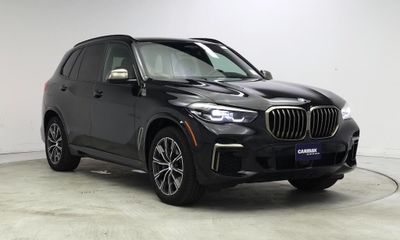 2022 BMW X5 M50i