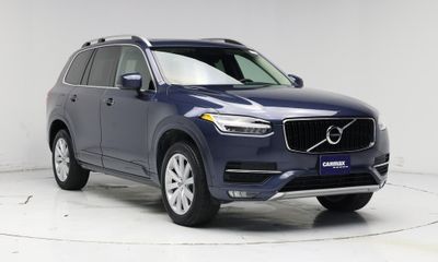 2019 Volvo XC90 Momentum
