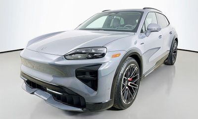 2026 Porsche Cayenne Turbo Electric
