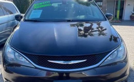 2017 Chrysler Pacifica Touring