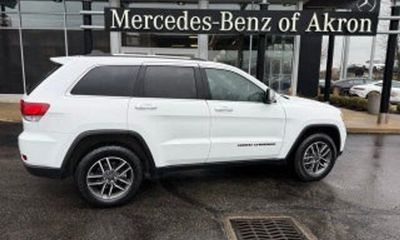 2020 Jeep Grand Cherokee Laredo