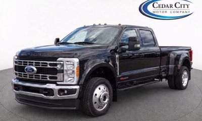2025 Ford F-450 Platinum