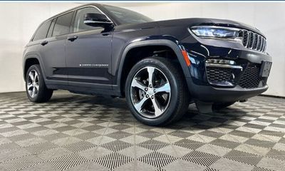 2023 Jeep Grand Cherokee 4XE